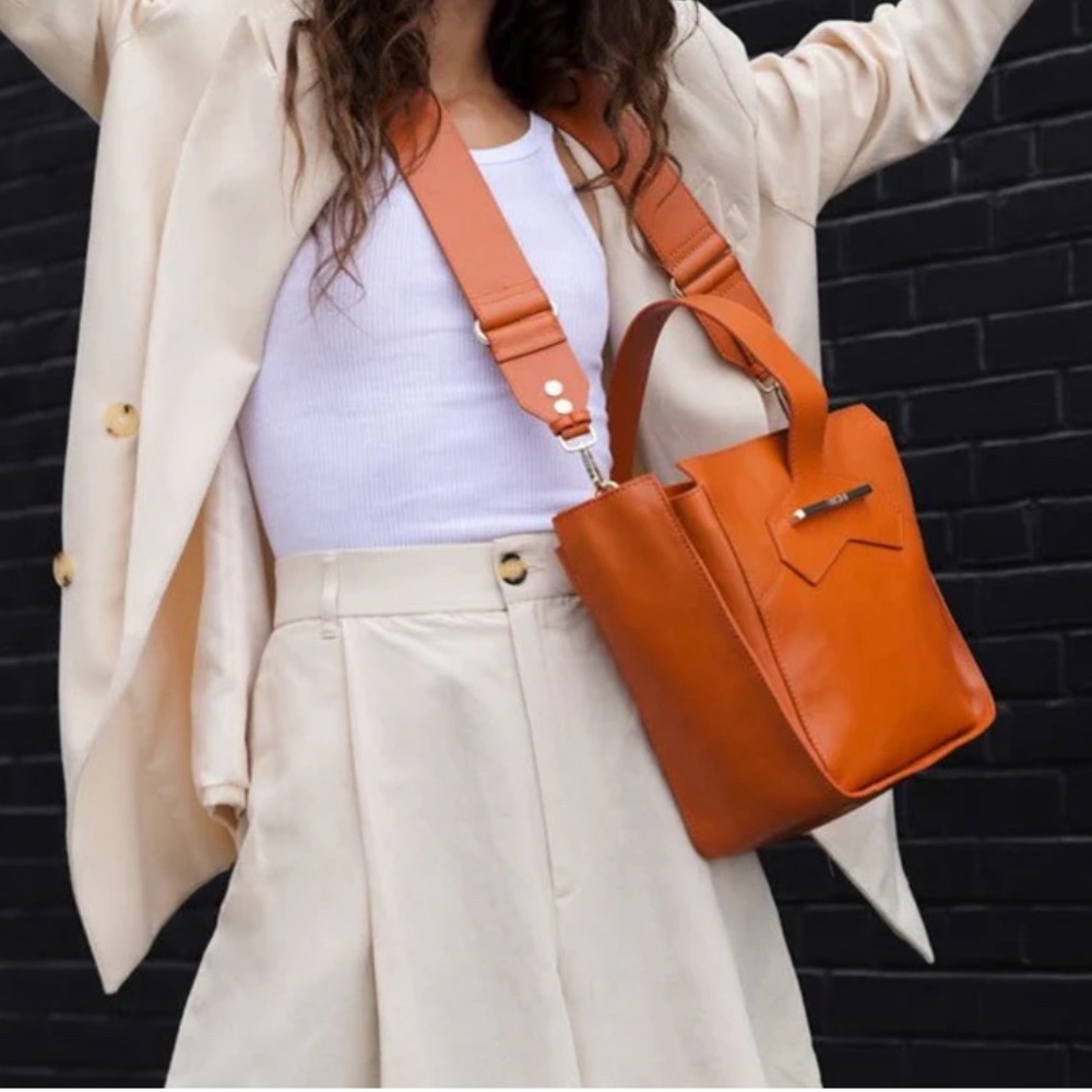 Naissant NYC Manon Crossbody Bag in Damascus - Picture 4 of 10